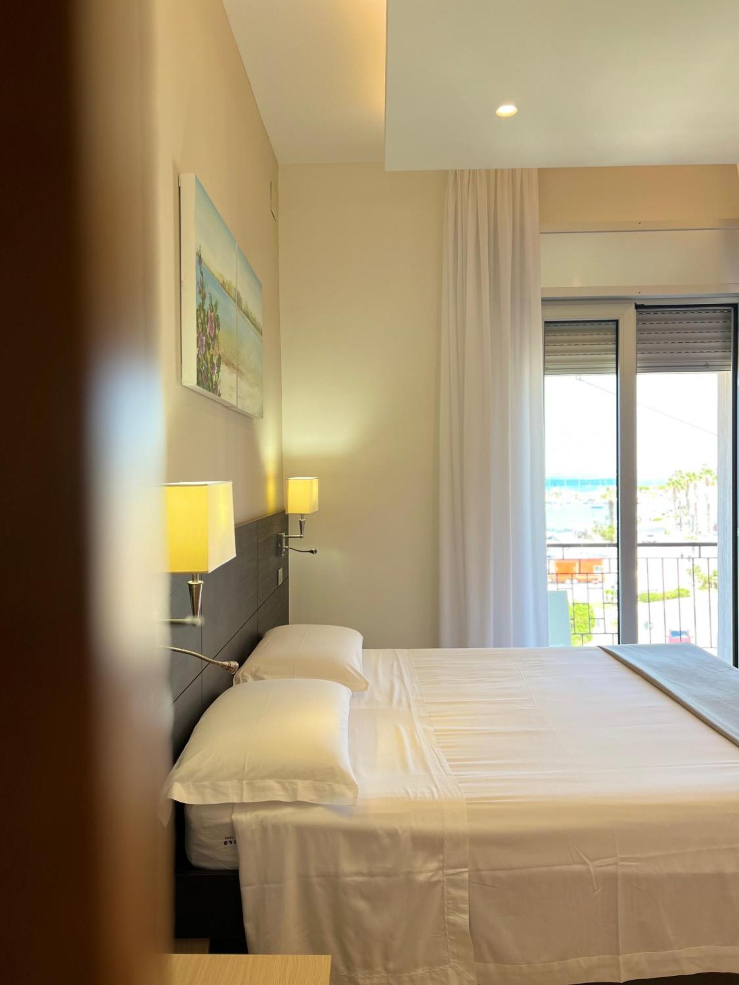 Il Vascello Hotel Porto Cesareo Exterior photo