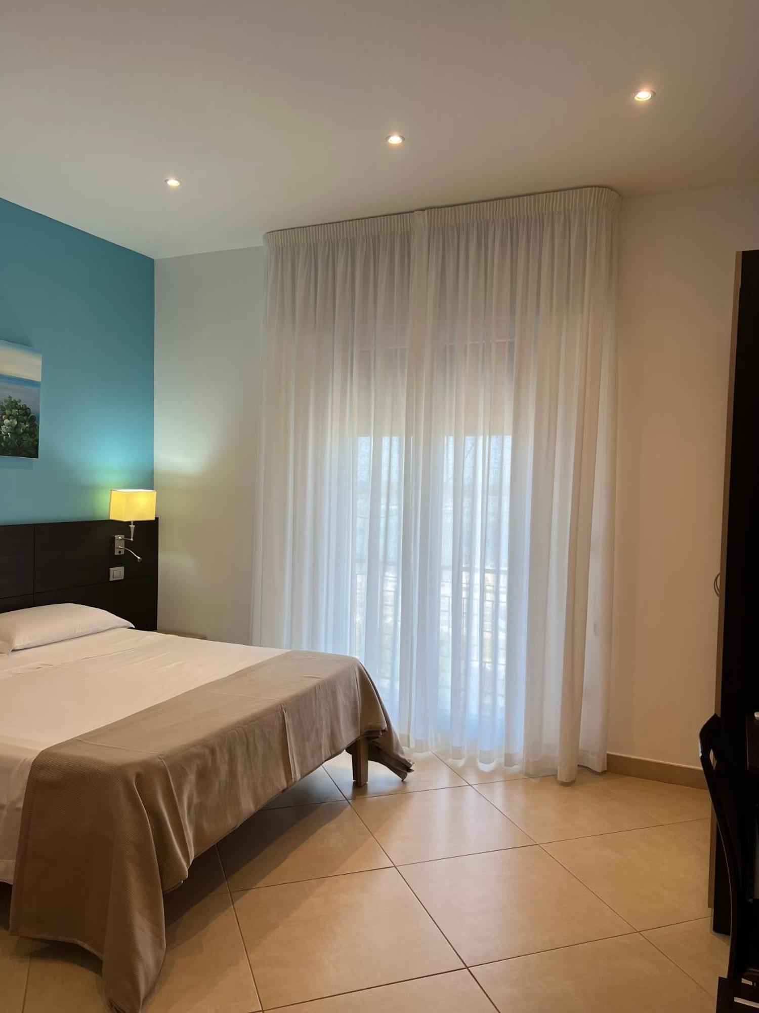 Il Vascello Hotel Porto Cesareo Exterior photo