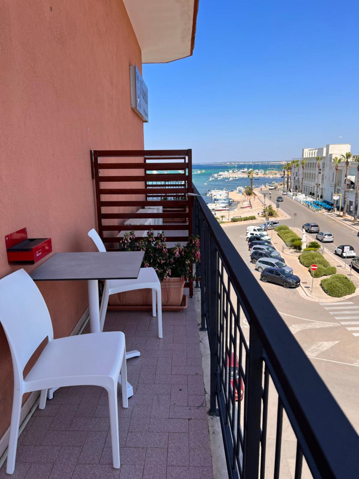 Il Vascello Hotel Porto Cesareo Exterior photo
